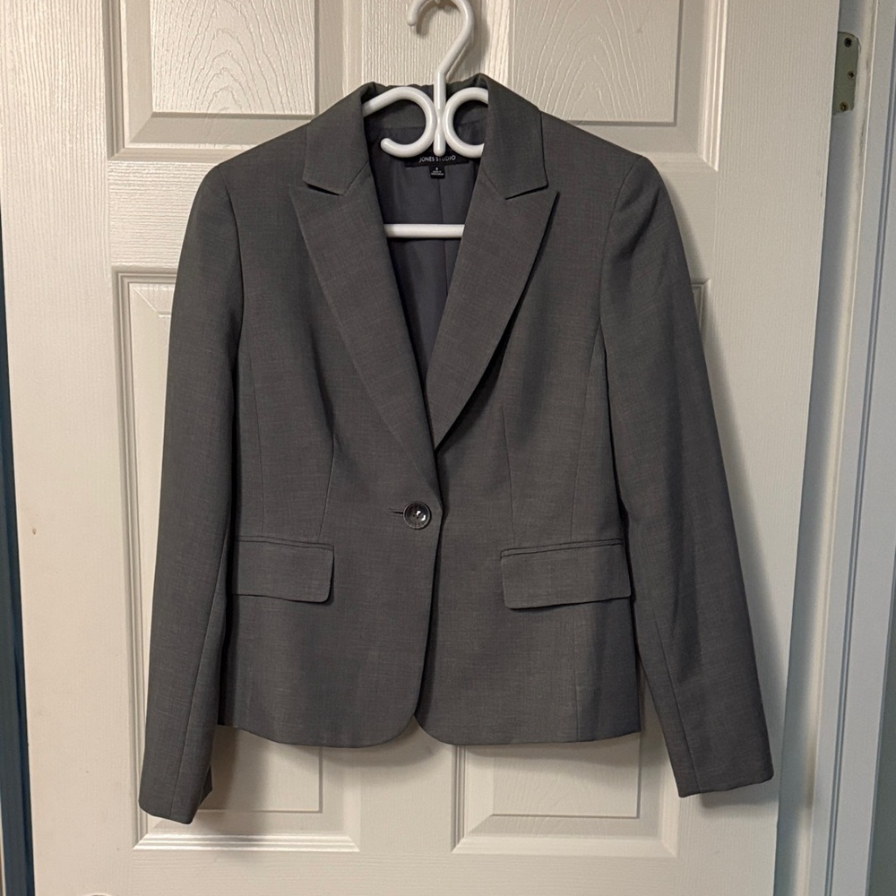 Jones Studio Charcoal Blazer